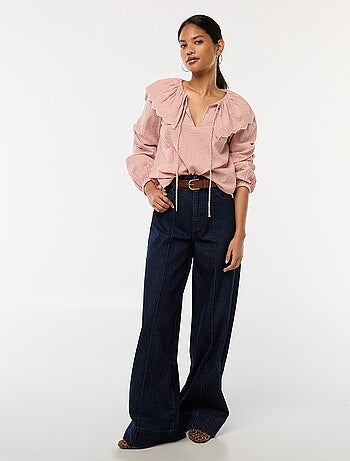 Blusa con cuello bebé amplio