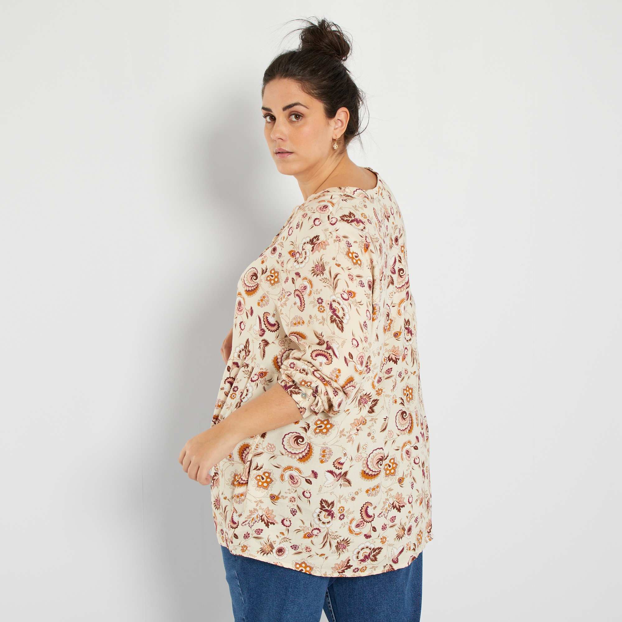 Blusa de encaje beige