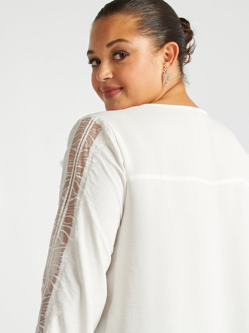Blusa con encaje en las mangas BLANCO - Kiabi
