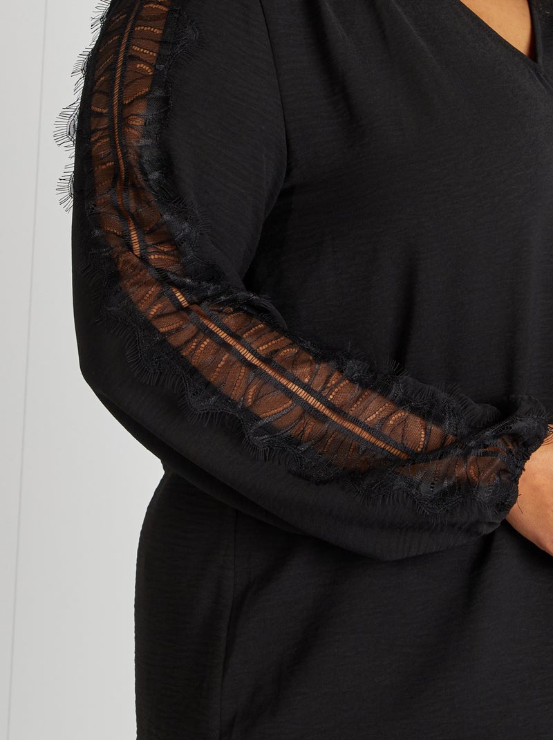 Blusa con encaje en las mangas negro - Kiabi