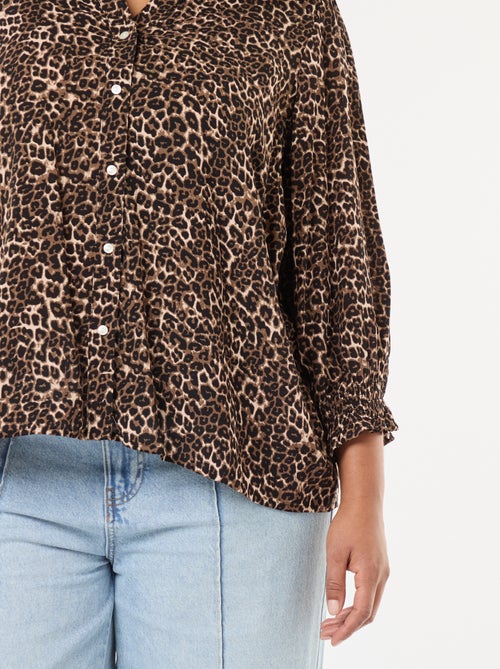 Blusa con estampado de leopardo 'Only Carmakoma' - Kiabi