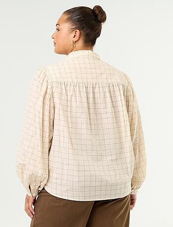 Blusa con mangas abullonadas