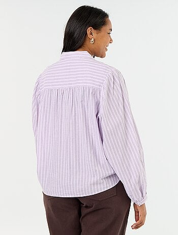 Blusa con mangas abullonadas