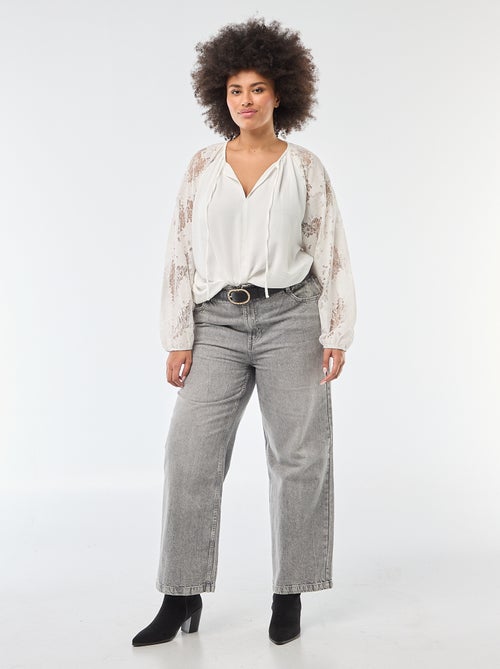 Blusa con mangas de encaje y lazo en el cuello - Kiabi