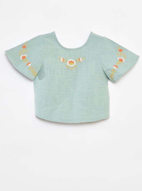 Blusa con motivos bordados - Kiabi