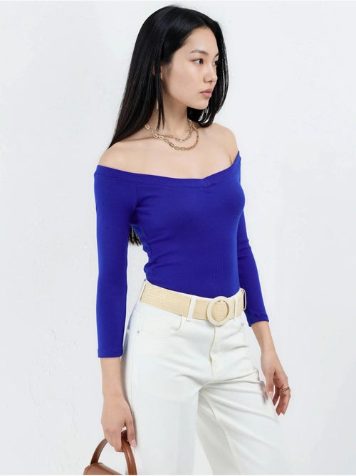 Blusa corta acanalada con corte slim busem - Kiabi Blusa corta acanalada con corte slim busem - Kiabi