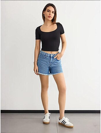 Blusa corta acanalada con cuello redondo hiccup
