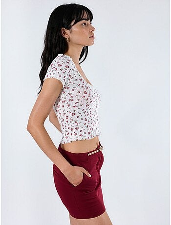 Blusa corta con escote en u floral con volantes busem