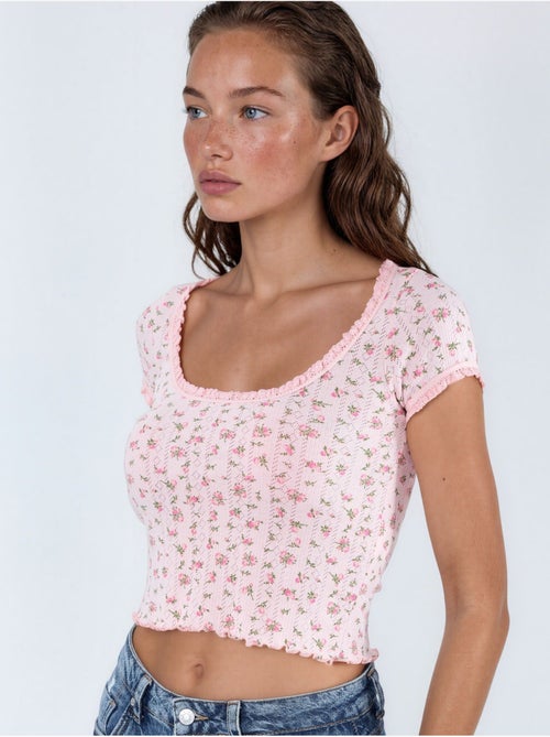 Blusa corta con escote en u floral con volantes busem - Kiabi Blusa corta con escote en u floral con volantes busem - Kiabi