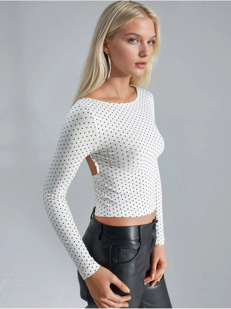 Blusa corta entallada de lunares con cuello en u de busem Blanco - Kiabi