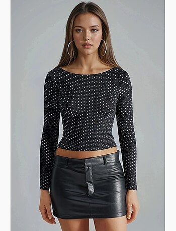 Blusa corta entallada de lunares con cuello en u de busem