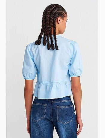 Blusa crop de mujer con detalle de lazo dilvin