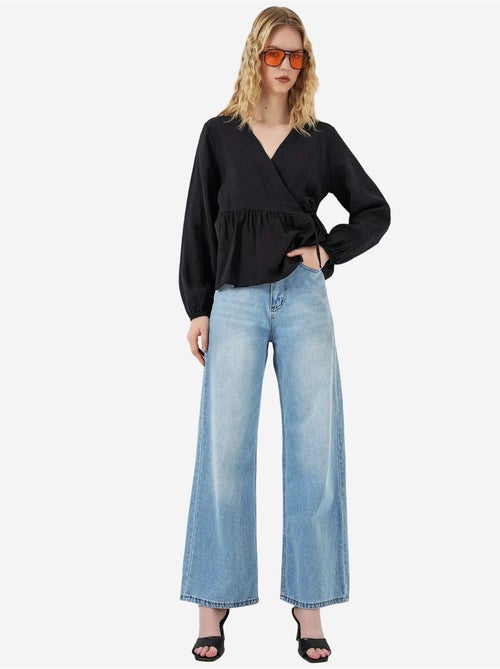 Blusa cruzada de crepé con escote en v y detalle de lazo bdart - Kiabi Blusa cruzada de crepé con escote en v y detalle de lazo bdart - Kiabi