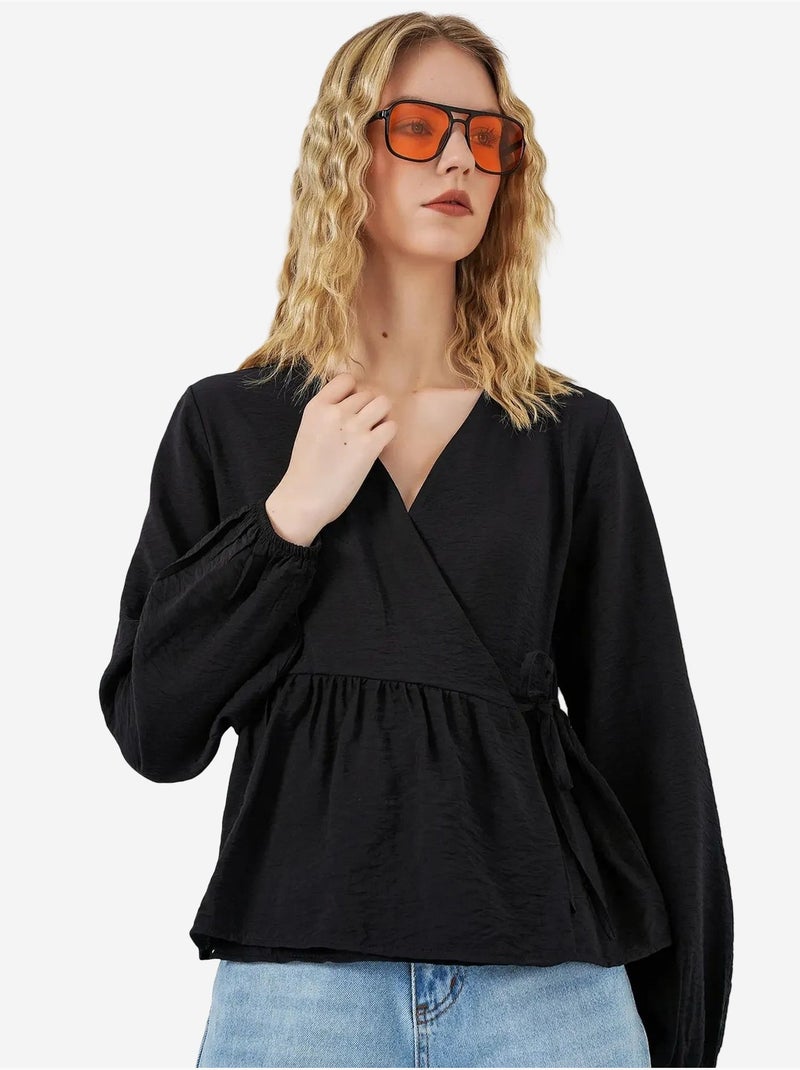 Blusa cruzada de crepé con escote en v y detalle de lazo bdart Negro - Kiabi