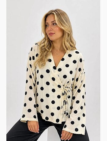 Blusa cruzada de lunares con detalle de lazada bdart