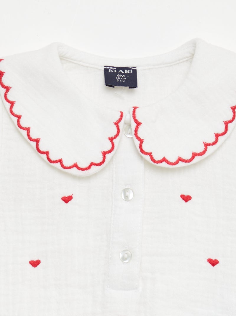 Blusa cuello Claudine y bordados 'corazones' Blanco - Kiabi