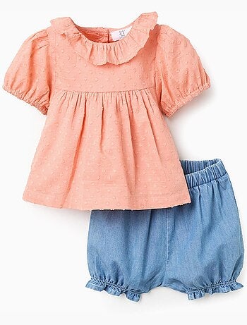Blusa de algodón + shorts vaqueros con volantes