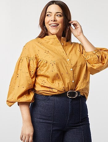 Blusa de bordado inglés