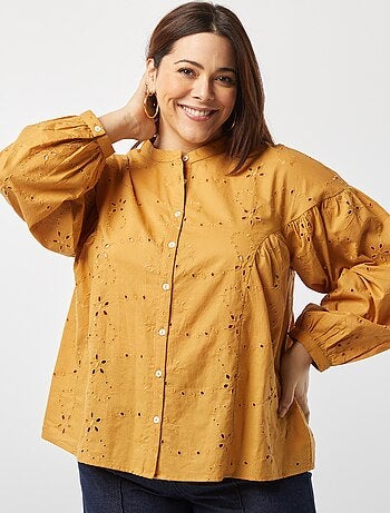 Blusa de bordado inglés