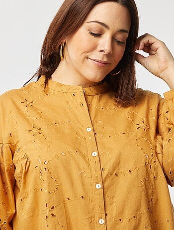 Blusa de bordado inglés