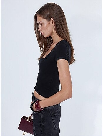Blusa de canalé con escote en u de corte slim busem