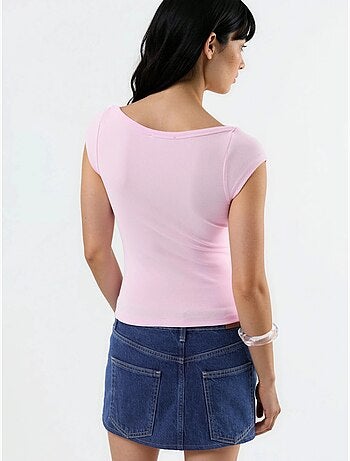 Blusa de corte ajustado con cuello barco busem