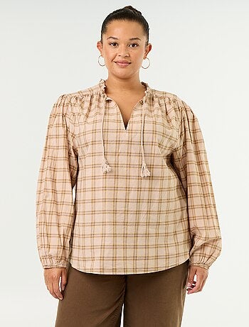 Blusa de cuadros con escote anudado