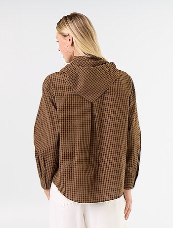 Blusa de cuadros con pañuelo