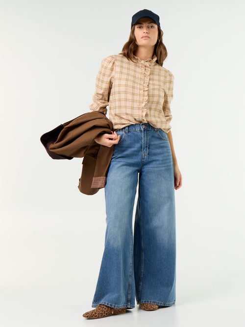 Blusa de cuello alto con volantes - Kiabi