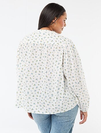 Blusa de cuello redondo y manga larga