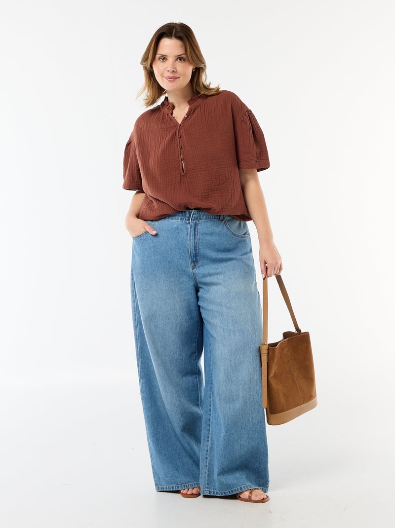 Blusa de gasa de algodón con cuello fruncido Marron - Kiabi