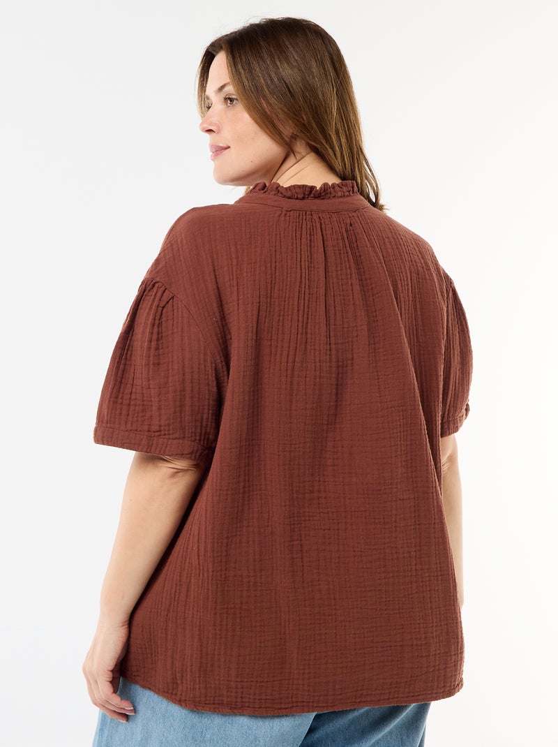 Blusa de gasa de algodón con cuello fruncido Marron - Kiabi