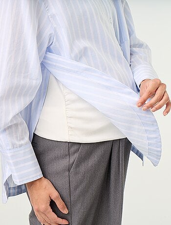 Blusa de lactancia con abertura lateral