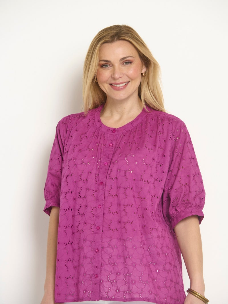 Blusa de manga corta con bordado inglés. - Afibel Violeta - Kiabi