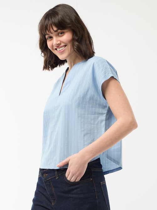 Blusa de manga corta con cuello en pico - Kiabi