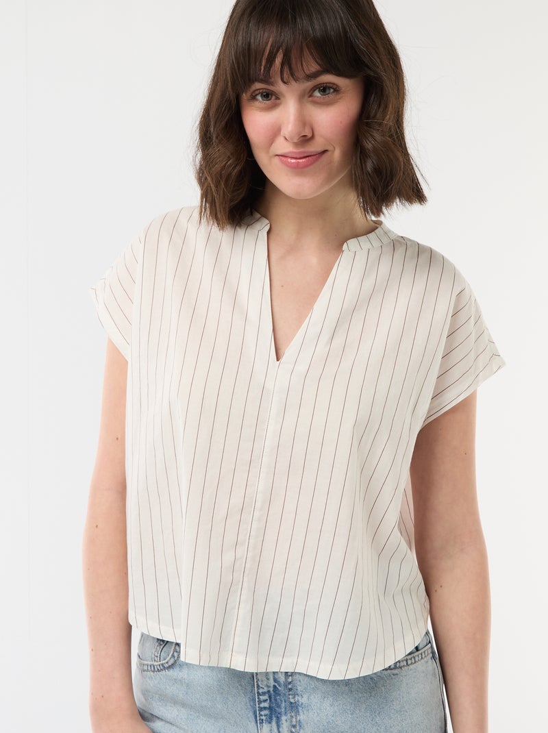 Blusa de manga corta con cuello en pico Blanco - Kiabi