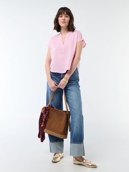 Blusa de manga corta con cuello en pico - Kiabi