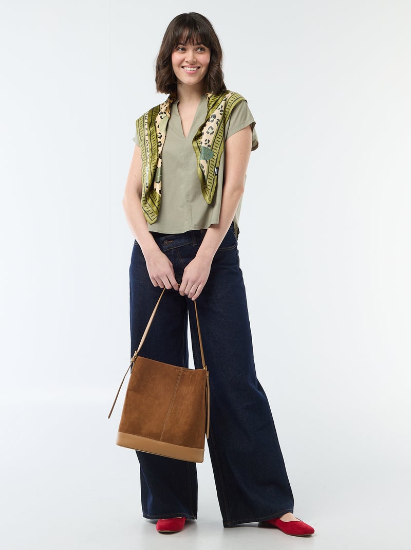 Blusa de manga corta con cuello en pico Verde - Kiabi