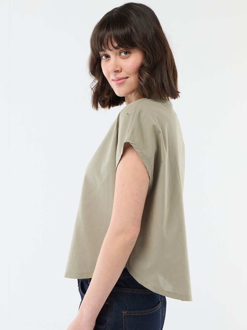 Blusa de manga corta con cuello en pico Verde - Kiabi