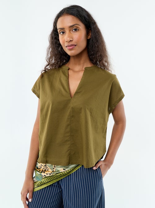 Blusa de manga corta con cuello en pico - Kiabi