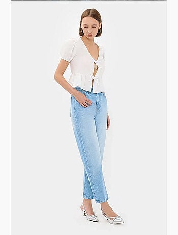 Blusa de manga corta con cuello en v y lazo frontal hiccup