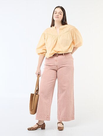 Blusa de manga larga con bordados