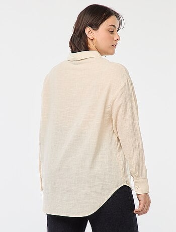 Blusa de manga larga con bordados calados