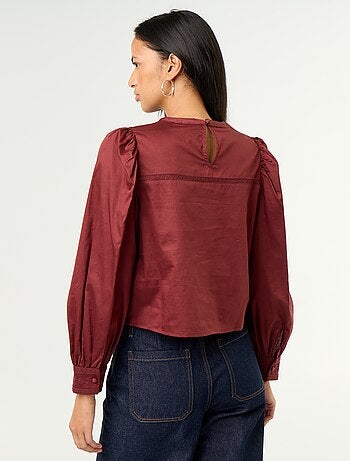 Blusa de manga larga con bordados