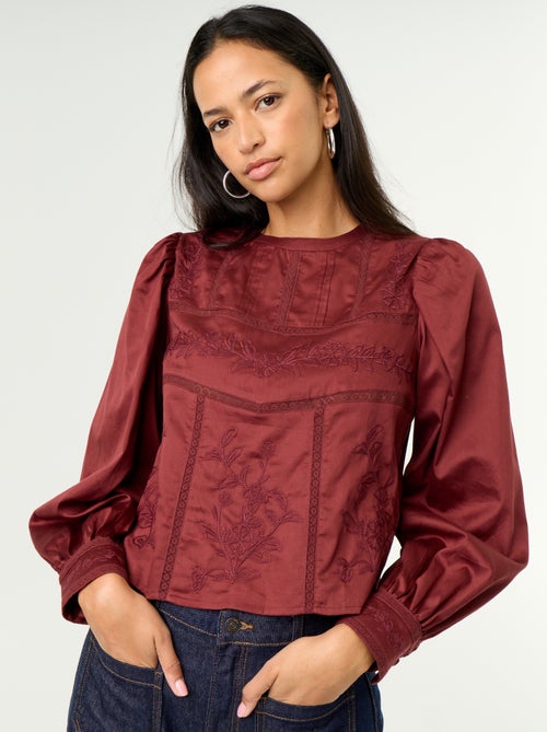 Blusa de manga larga con bordados - Kiabi Blusa de manga larga con bordados - Kiabi