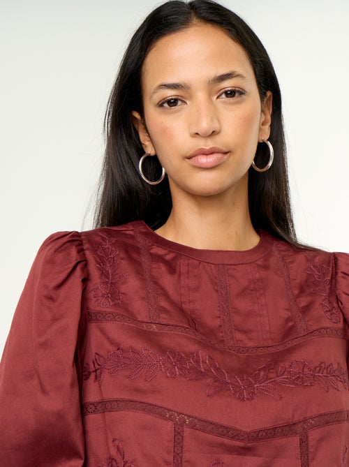 Blusa de manga larga con bordados - Kiabi Blusa de manga larga con bordados - Kiabi