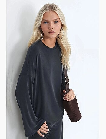 Blusa de manga larga con cuello redondo y ajuste relajado busem