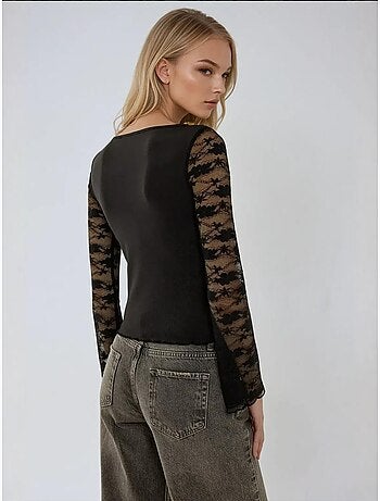 Blusa de manga larga con detalle de encaje