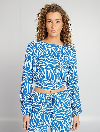 Blusa de manga larga y cuello redondo con estampado