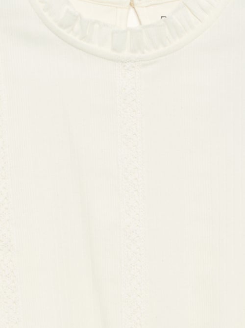 Blusa de mangas largas con cuello con volantes - Kiabi Blusa de mangas largas con cuello con volantes - Kiabi
